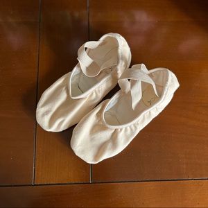 Capezio Hanami light pink split-sole ballet shoe - child